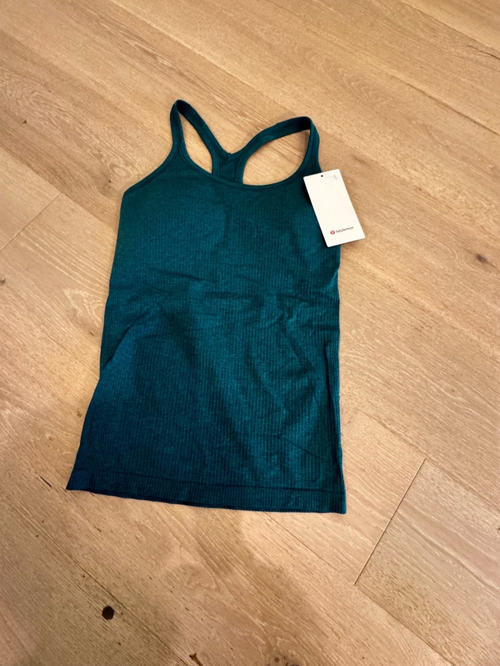 Womens Lululemon Ebb to Street Jade Green Tank Top-Size 8 NWT